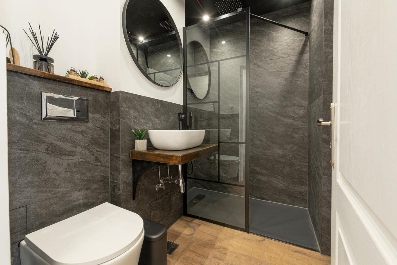 Moon Apartments Cluj-Napoca Ngoại thất bức ảnh